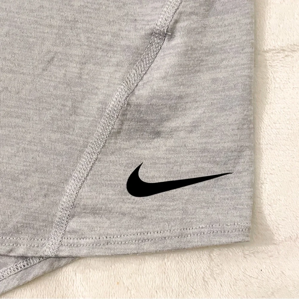 NIKE Just do it Dri-Fit Gray Tank Top with Strap Detail Size XL Girls - Picture 4 of 7